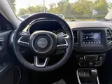 Jeep Compass 2017 — фото 13