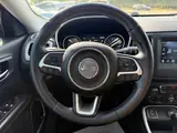 Jeep Compass 2017 — фото 14