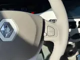 Renault ZOE 2017 — фото 23