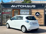Renault ZOE 2017 — фото 8