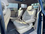 Kia Carnival 2016 — фото 11