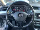 Volkswagen Passat 2016 — фото 15