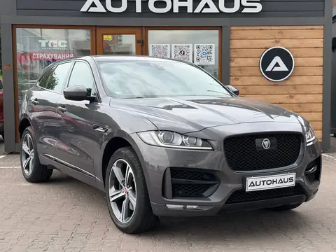 Jaguar F-PACE 2016