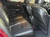 Jeep Cherokee 2018 — фото 12