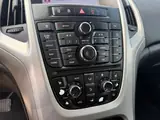 Opel Astra 2013 — фото 16