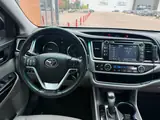 Toyota Highlander 2018 — фото 14