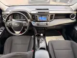 Toyota RAV4 Hybrid 2017 — фото 13