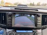 Toyota RAV4 Hybrid 2017 — фото 17