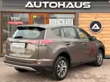 Toyota RAV4 Hybrid 2017 — фото 6