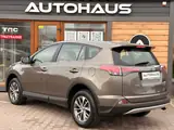 Toyota RAV4 Hybrid 2017 — фото 8