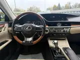 Lexus ES300 2015 — фото 14