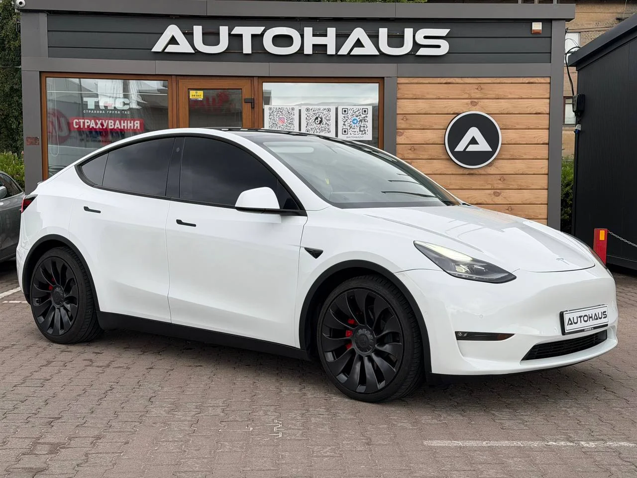 Tesla Model Y 2022