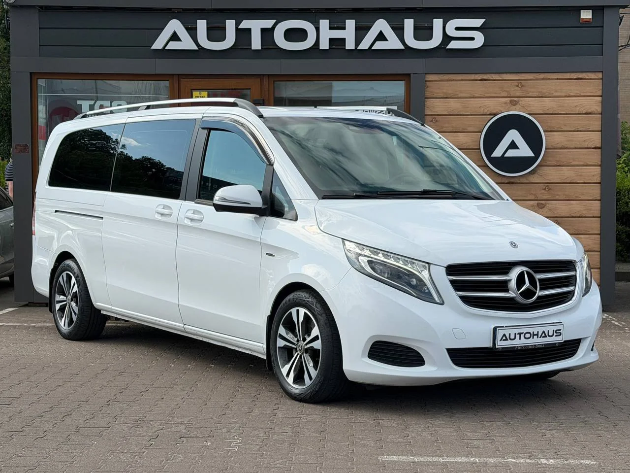 Mercedes-Benz V220 2017