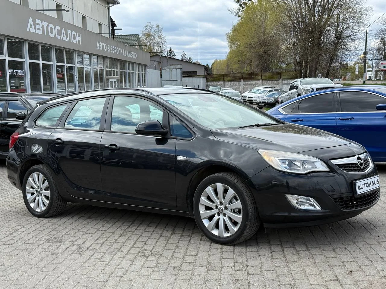 Opel Astra 2011
